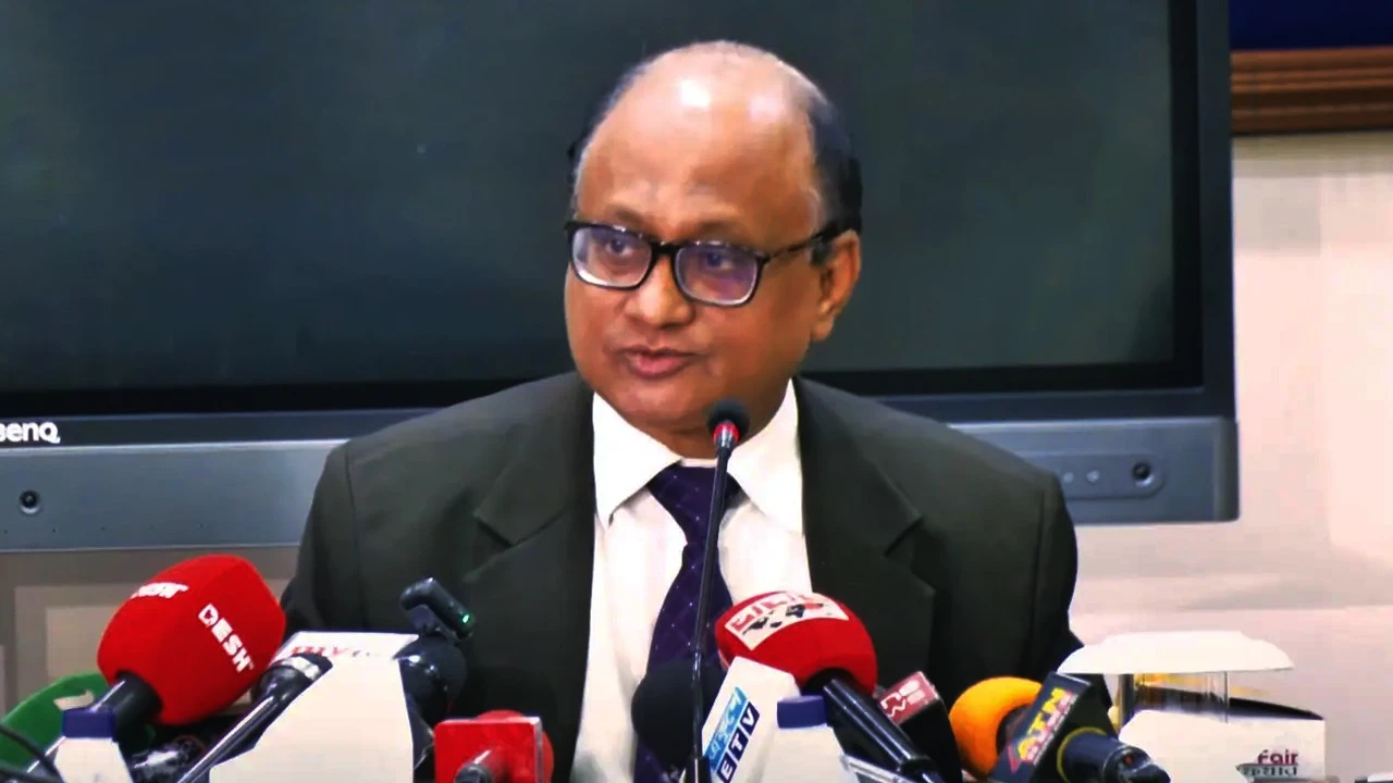 পদ্মা সেতুর দুর্নীতি মামলা গায়ের জোরে দায়মুক্তি দেওয়া হয়: দুদক চেয়ারম্যান